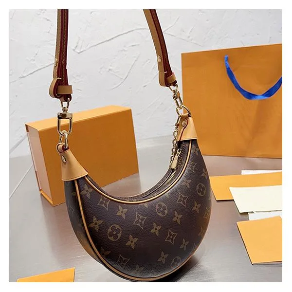 Croissant Tote Handbag Crossbody Bag Metal Chain Designer Women Bag Leather Purse Wallet Axillary Fashion Bag L Loop Half-Moon Hobo Baguette Shoulder Bag